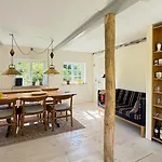 Vakantiehuis Artist's With Field Views On Mon Stege