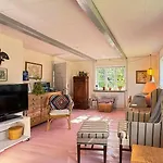 Vakantiehuis Artist's With Field Views On Mon Stege