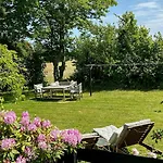Artist's With Field Views On Mon Vakantiehuis