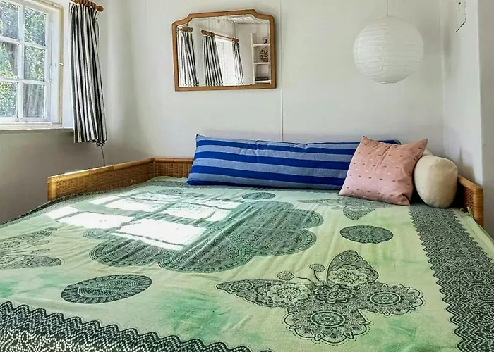 Artist's With Field Views On Mon * Stege